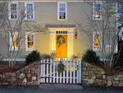 /Images/uploads/Town of Kennebunkport/trailoflightsme/entries/22562.jpg